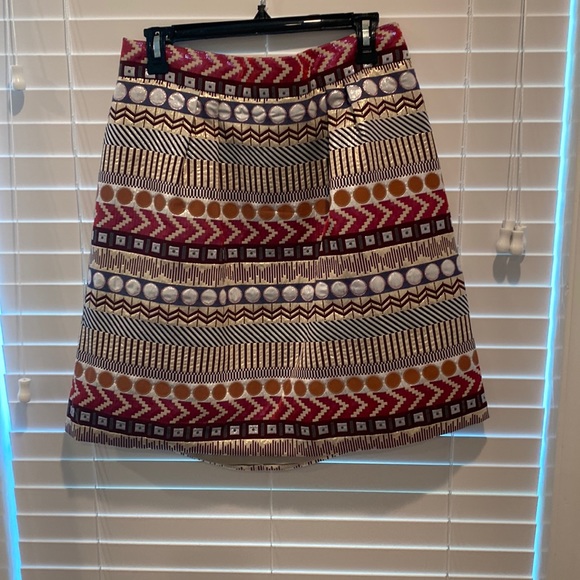 Above knee skirt wirh exposed zipper - Picture 1 of 2